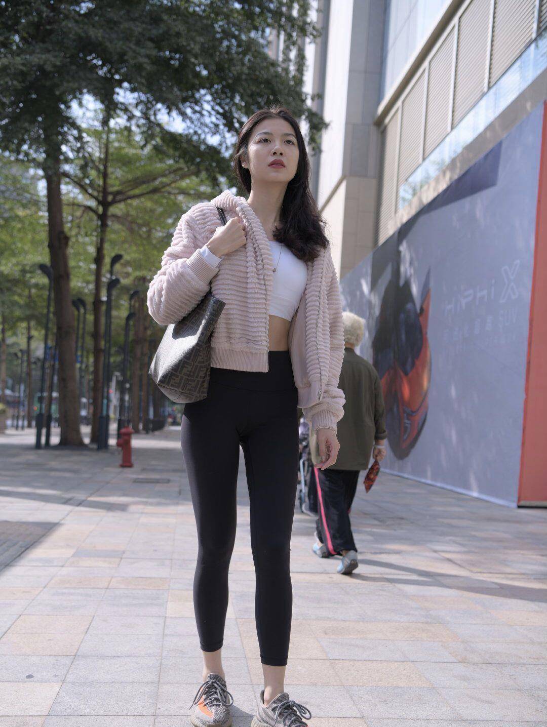 图片[2]-逛街的紧身瑜伽裤女孩 J1455 411P2V-26.6GB-学妹图库