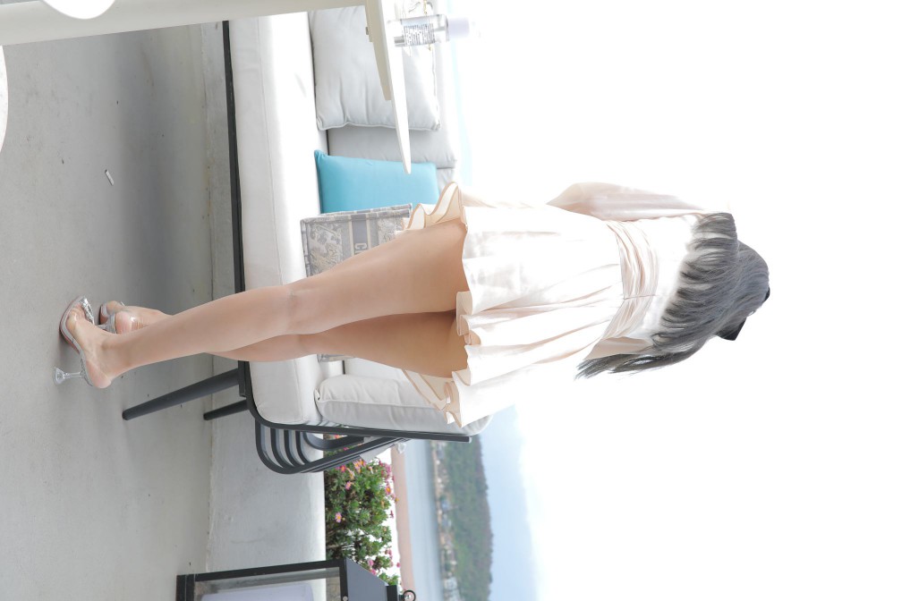 图片[3]-戴黑色蝴蝶结的长发女孩【369P】00027-学妹图库