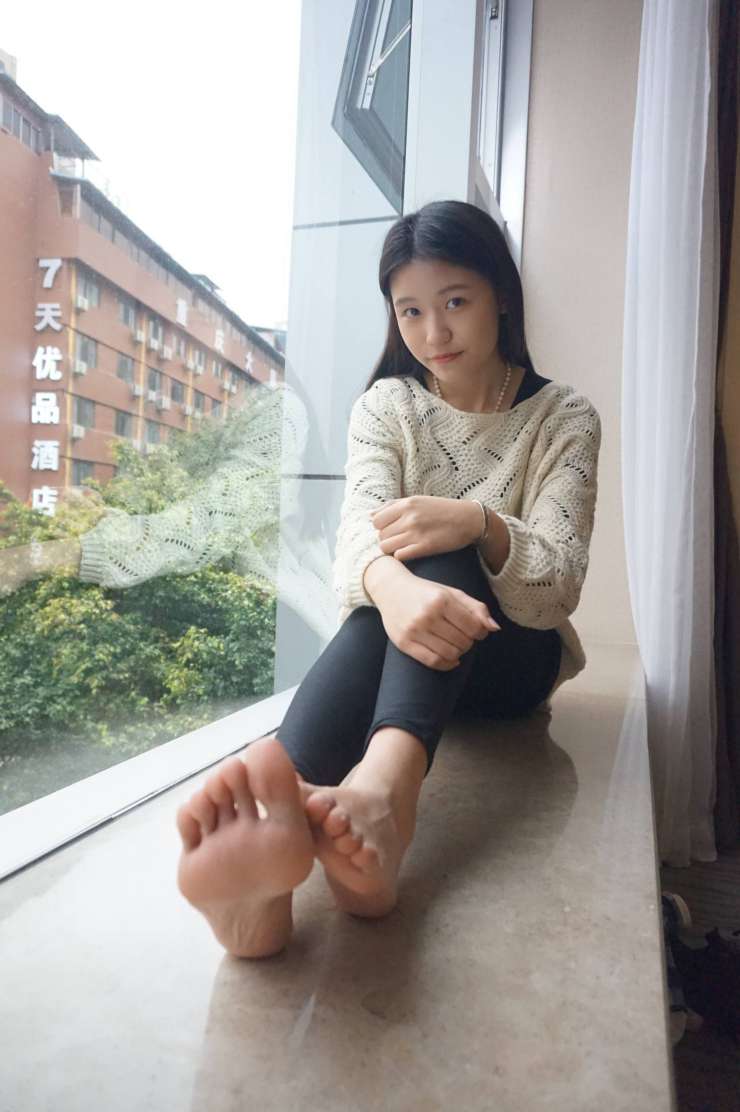 图片[3]-眼神很清澈的赤脚女孩【59P】20020-学妹图库