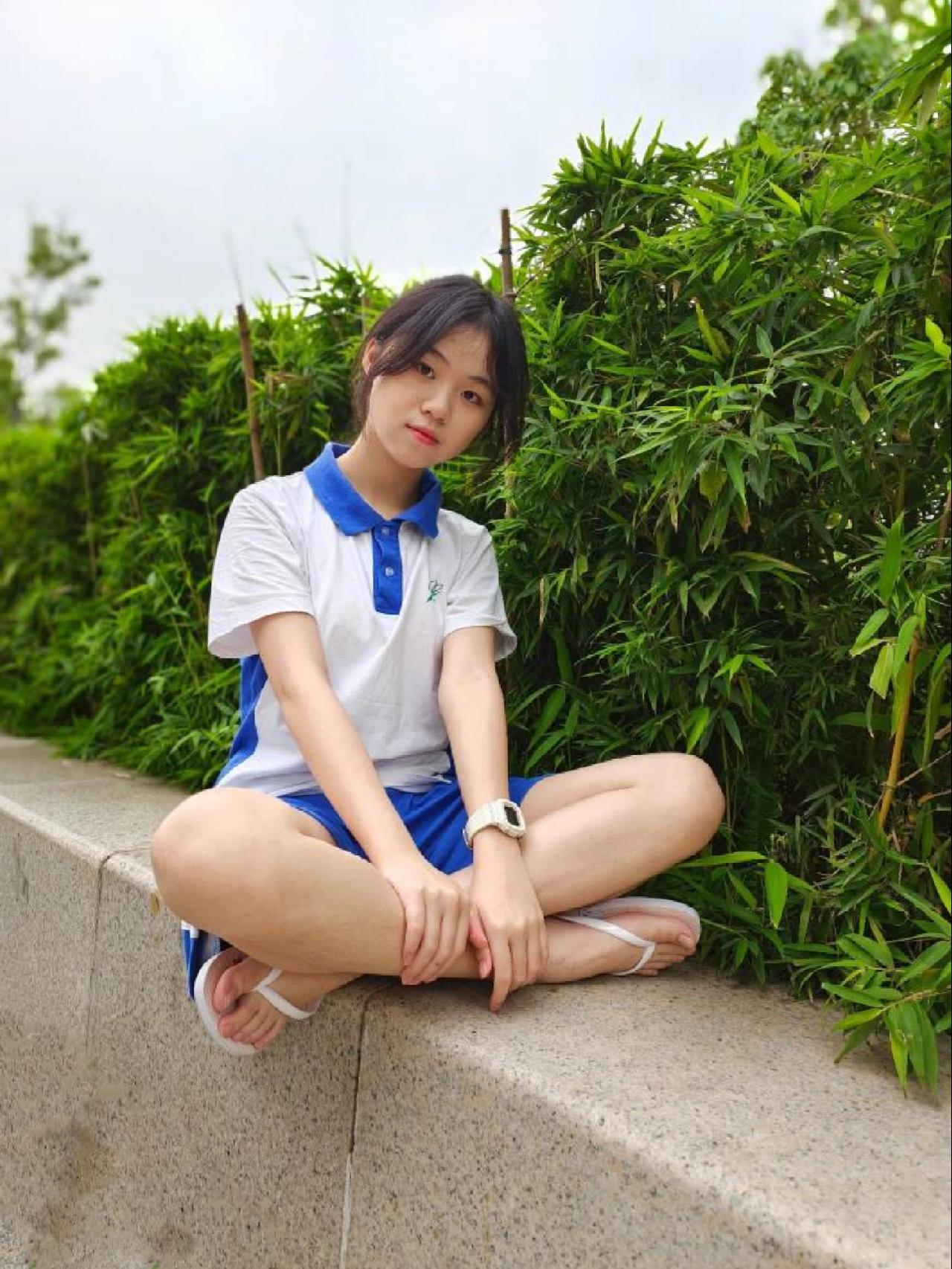 图片[1]-穿校服非常清纯的小姑娘【49P】20003-学妹图库