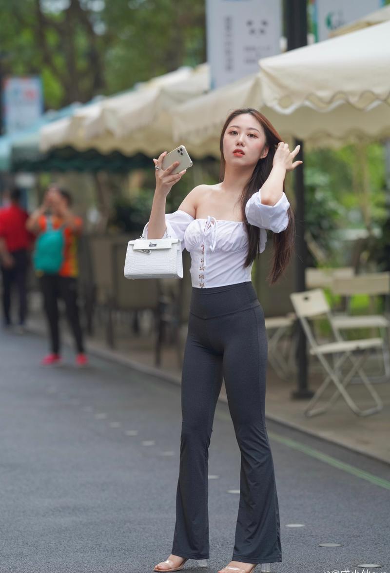 图片[2]-身材非常哇塞的瑜伽裤女孩  J1333 521P6V-21.6GB-学妹图库